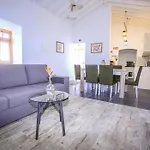 בית כפרי Quinta Giestas